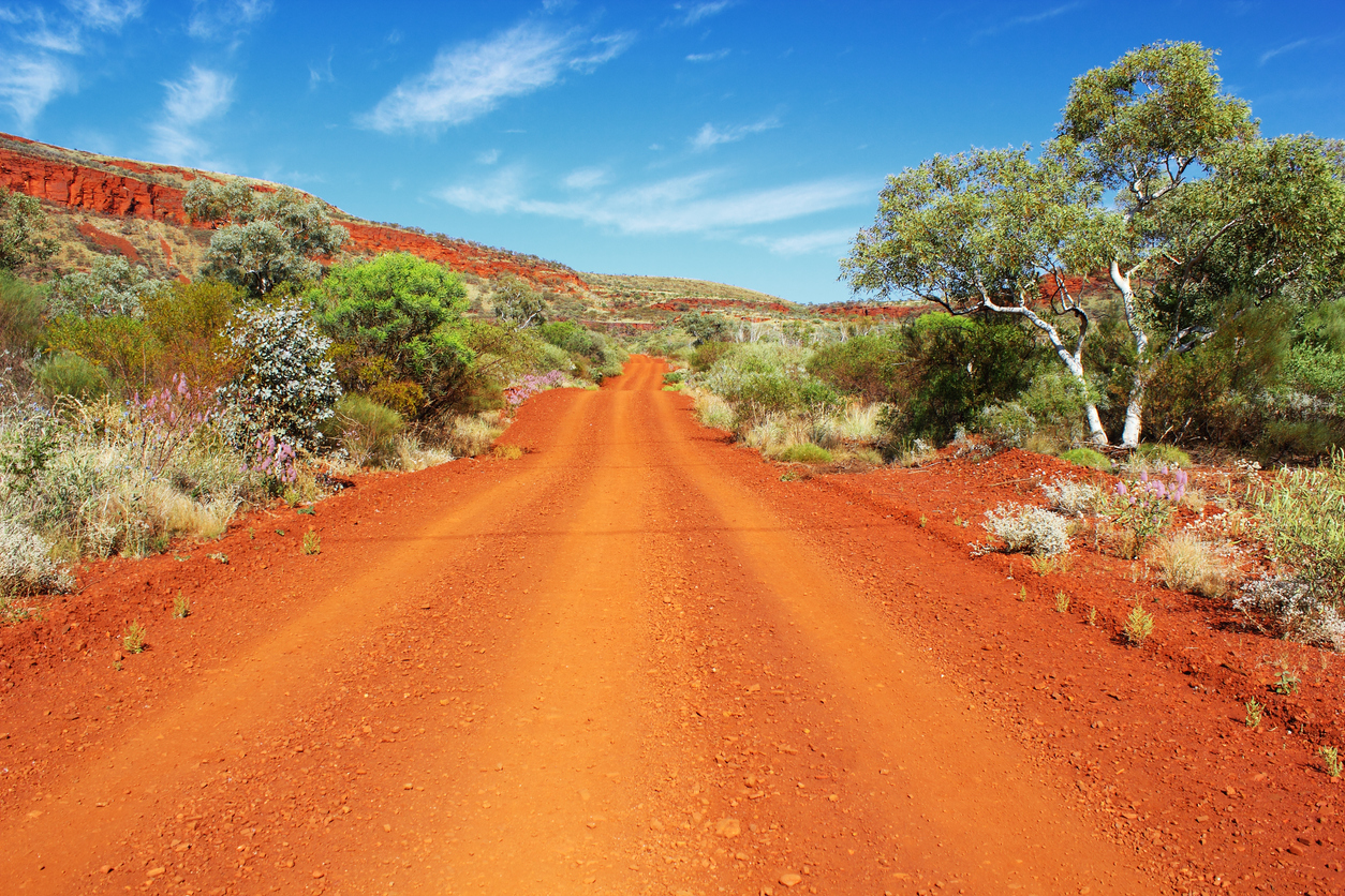 Dirt Road leading through Karijini National Park, Mount Nameless