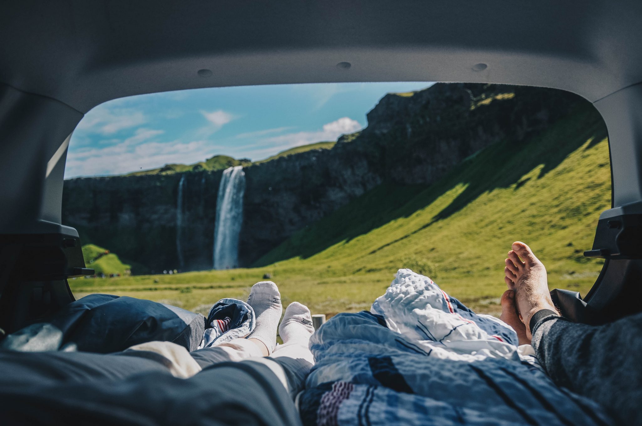 Feet in the trunk of the car